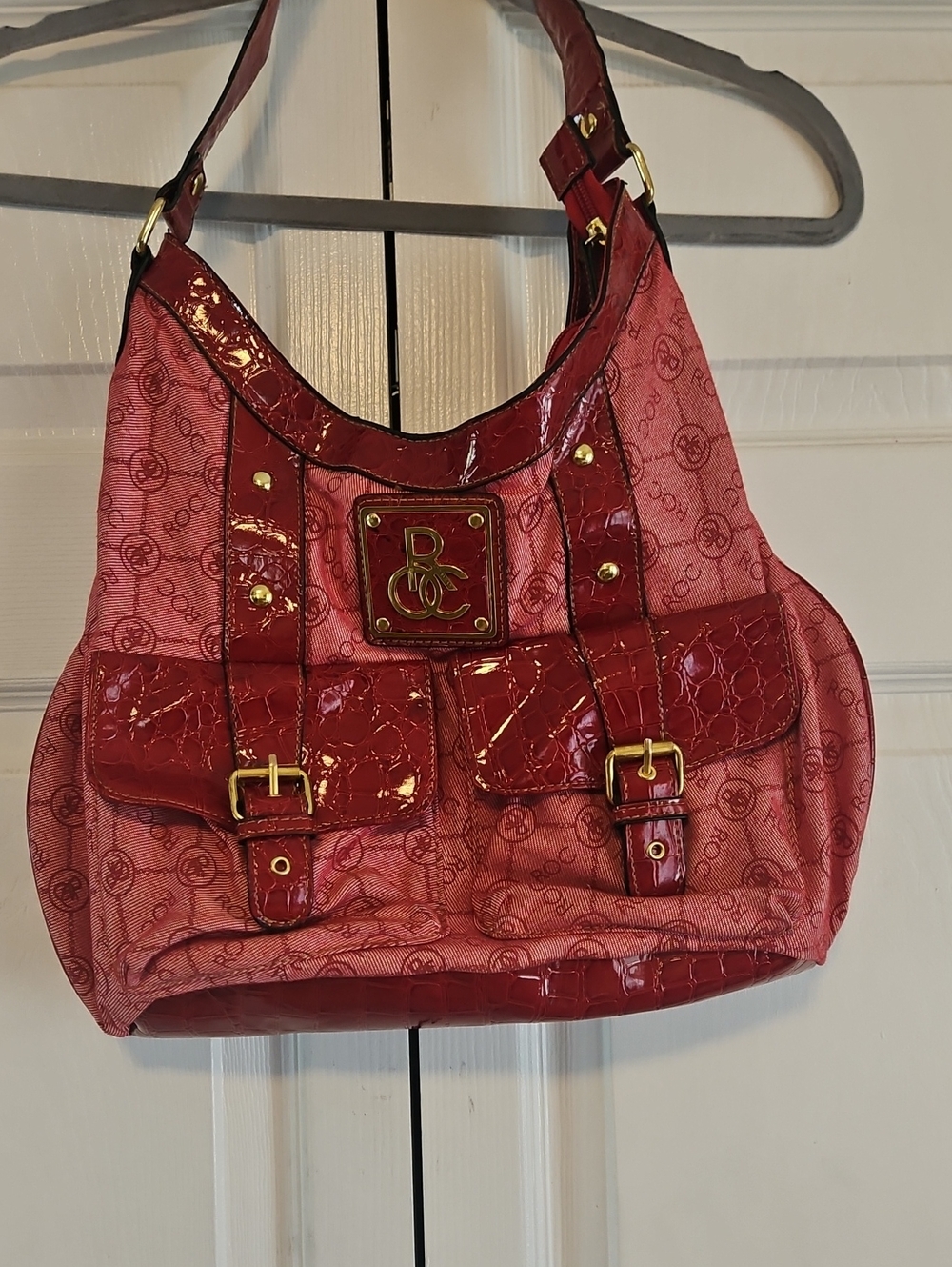 Rocawear Red Logo-Print Shoulder Bag with Patent Trim